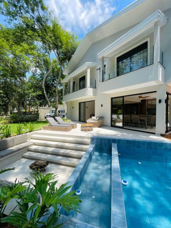 linda casa colinas do paratehy urbanova